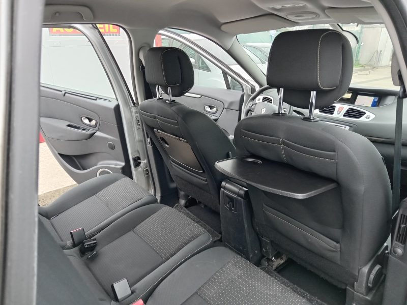 RENAULT SCENIC III 2010