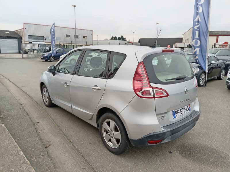 RENAULT SCENIC III 2010