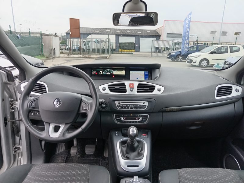 RENAULT SCENIC III 2010