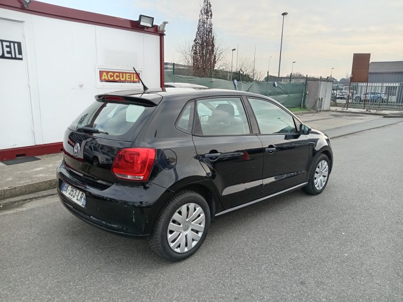 VOLKSWAGEN POLO 2011