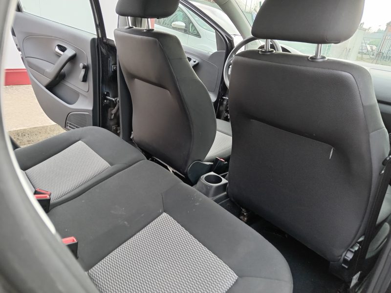 VOLKSWAGEN POLO 2011