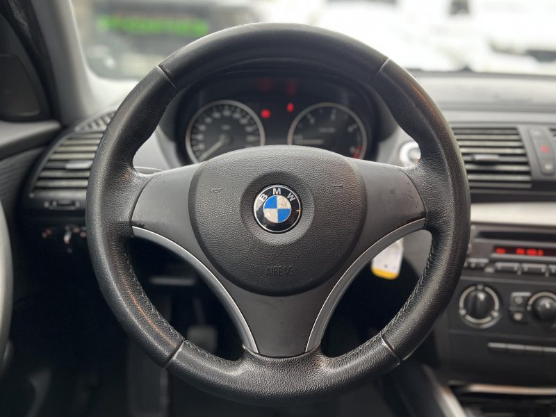 BMW  SERIE 1 118D  PACK LUXE PAYEZ EN 4X !