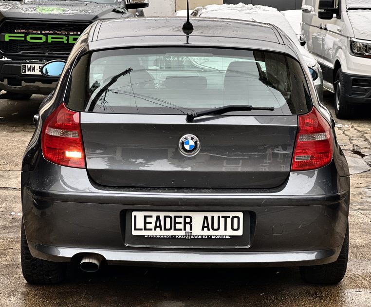 BMW  SERIE 1 118D  PACK LUXE PAYEZ EN 4X !