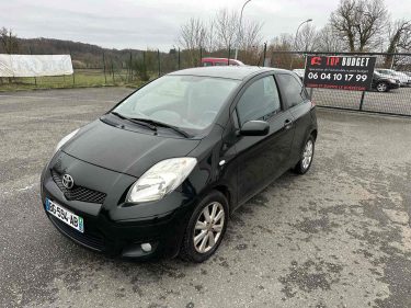TOYOTA YARIS 2009