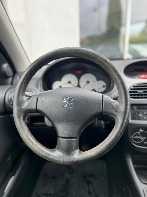 PEUGEOT 206 HDI 70 5T 2005