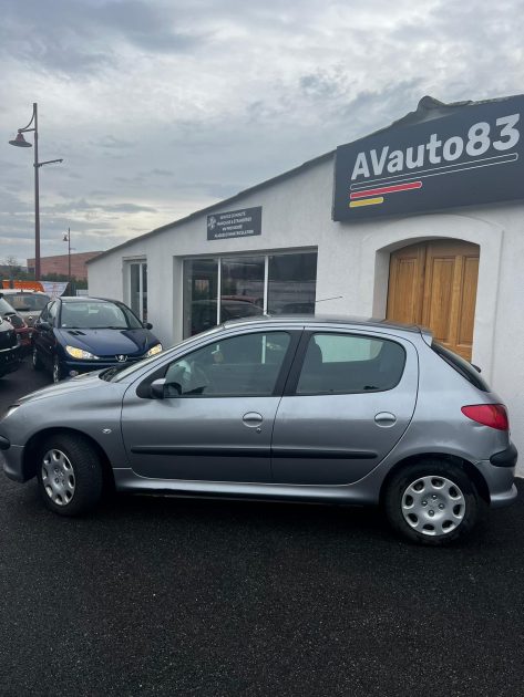 PEUGEOT 206 HDI 70 5T 2005