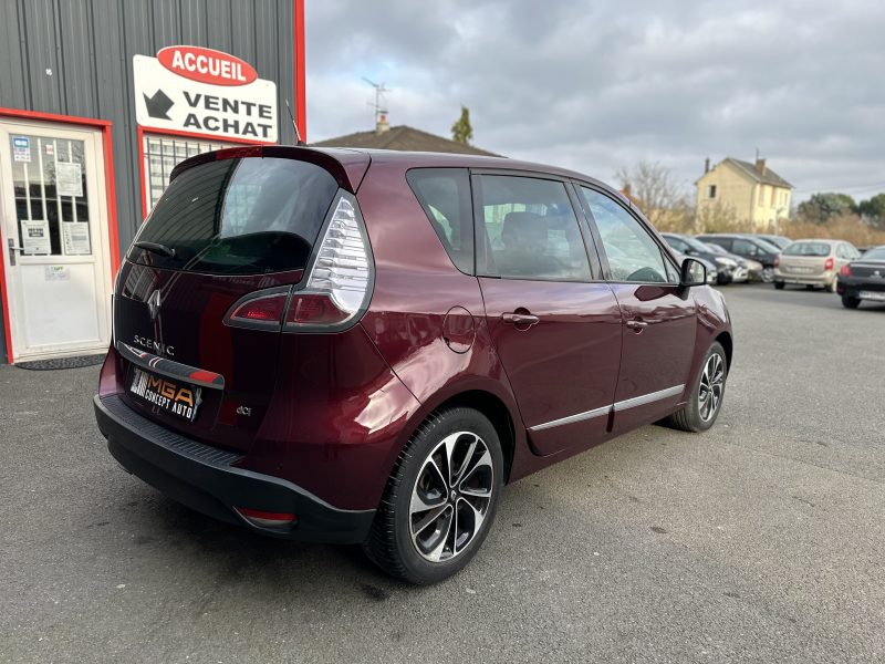 RENAULT SCÉNIC III 2015