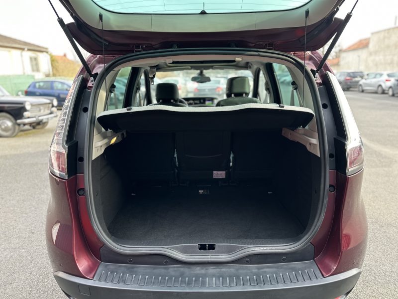 RENAULT SCÉNIC III 2015