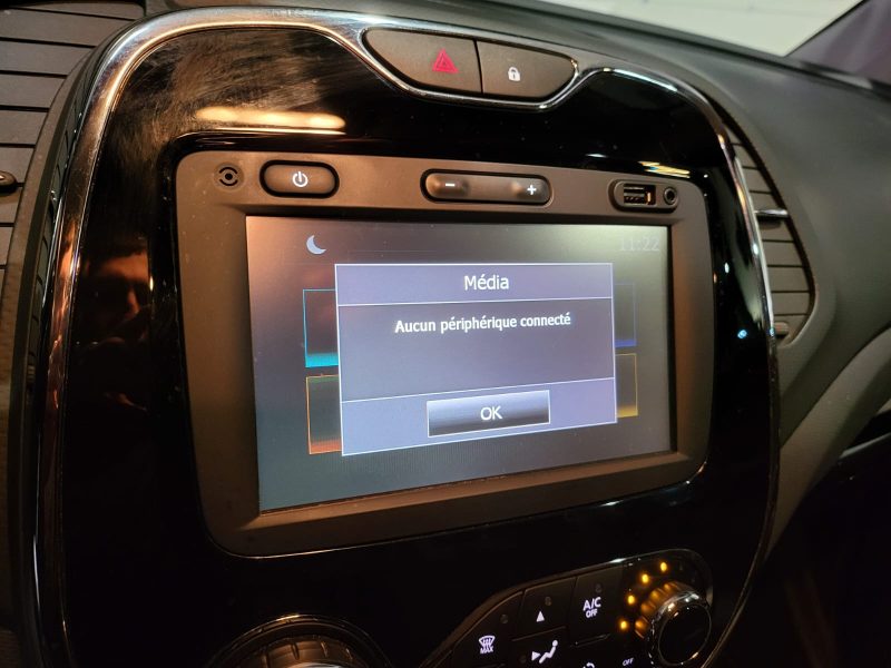 RENAULT CAPTUR 1.2 TCe 120cv Intens Boite Auto // RADAR-AR/GPS/BLUETOOTH