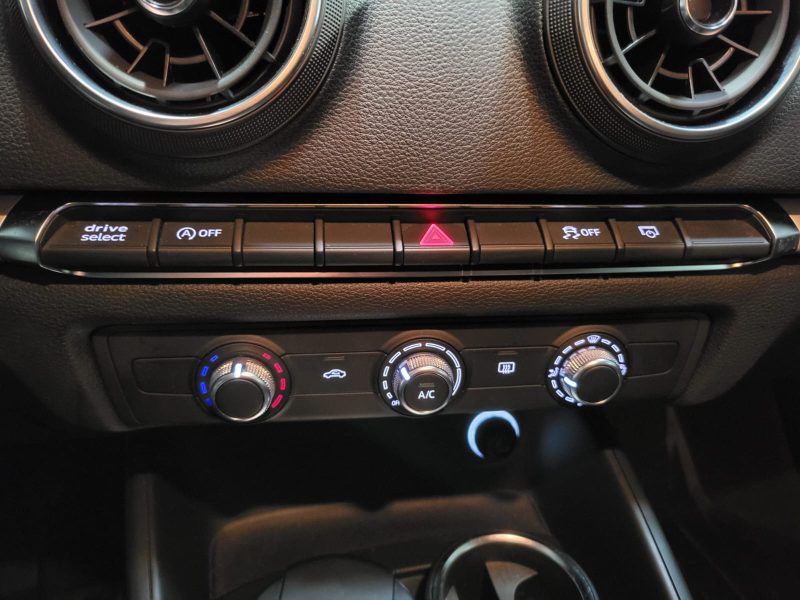 AUDI A3 SPORTBACK 1.0 TFSI 115cv Business Line BVM6 / REGULATEUR/DRIVE SELECT/BLUETOOTH