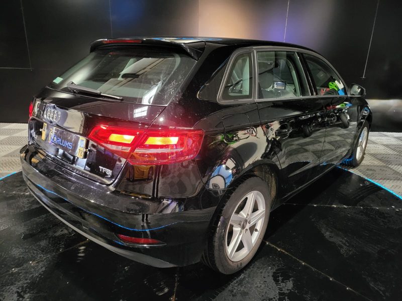 AUDI A3 SPORTBACK 1.0 TFSI 115cv Business Line BVM6 / REGULATEUR/DRIVE SELECT/BLUETOOTH