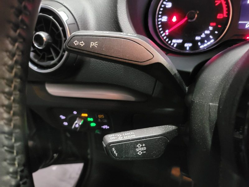 AUDI A3 SPORTBACK 1.0 TFSI 115cv Business Line BVM6 / REGULATEUR/DRIVE SELECT/BLUETOOTH