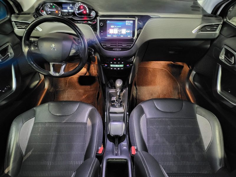 PEUGEOT 2008 Essence 110cv Féline Boite Auto 1ère Main / APPLE CARPLAY/ANDROID AUTO/TOIT PANORAMIQUE