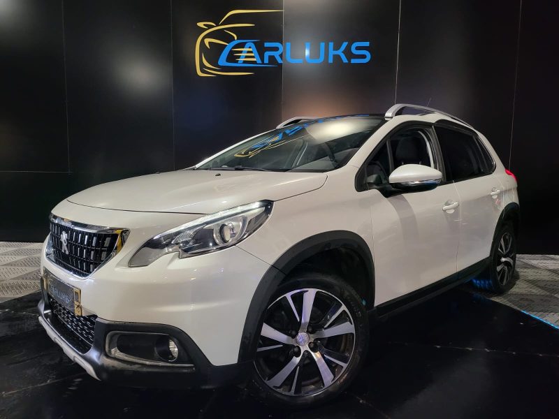 PEUGEOT 2008 Essence 110cv Féline Boite Auto 1ère Main / APPLE CARPLAY/ANDROID AUTO/TOIT PANORAMIQUE