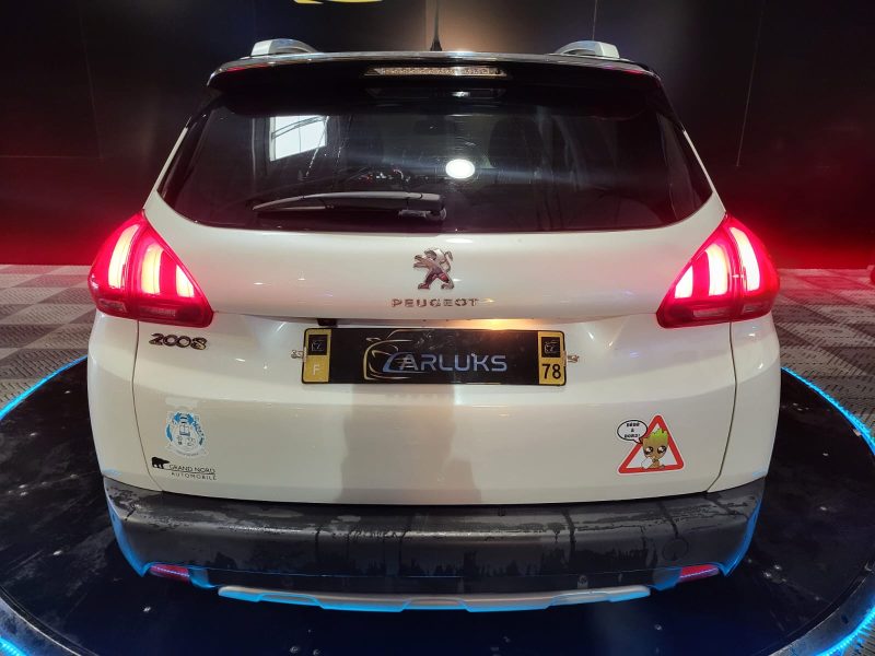 PEUGEOT 2008 Essence 110cv Féline Boite Auto 1ère Main / APPLE CARPLAY/ANDROID AUTO/TOIT PANORAMIQUE