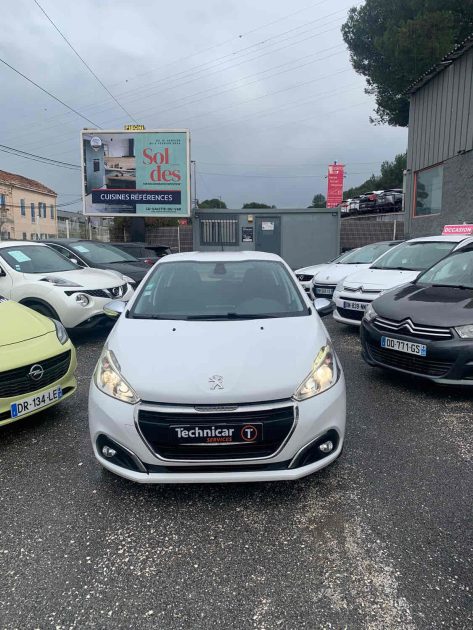 PEUGEOT 208 1.6 BlueHDI 100cv