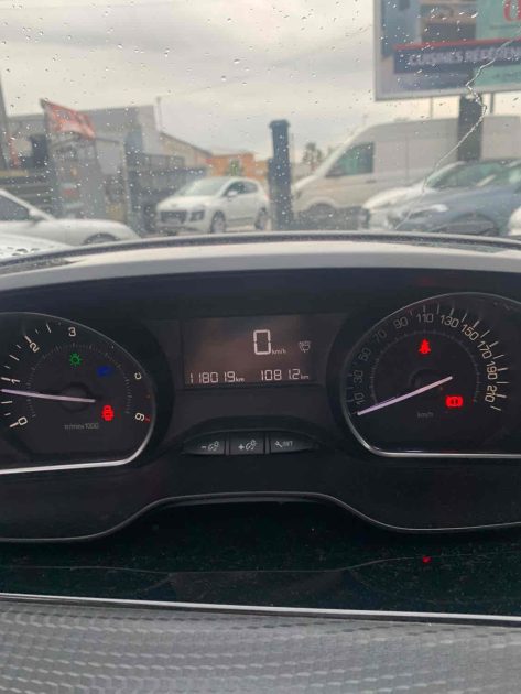 PEUGEOT 208 1.6 BlueHDI 100cv