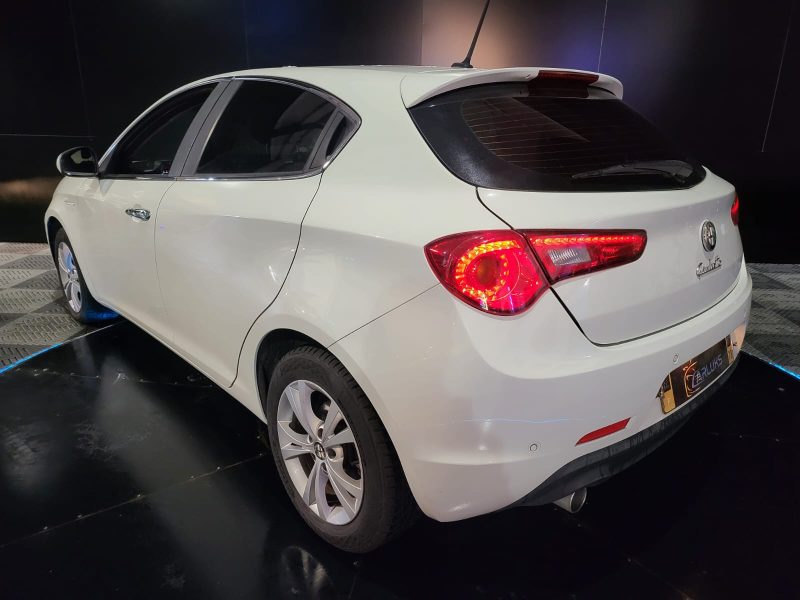 ALFA ROMEO GIULIETTA 1.6 JTDm 105cv Distinctive S/S BVM6 // RADAR-AV-AR/BLUETOOTH/SYSTEME U-CONNECT