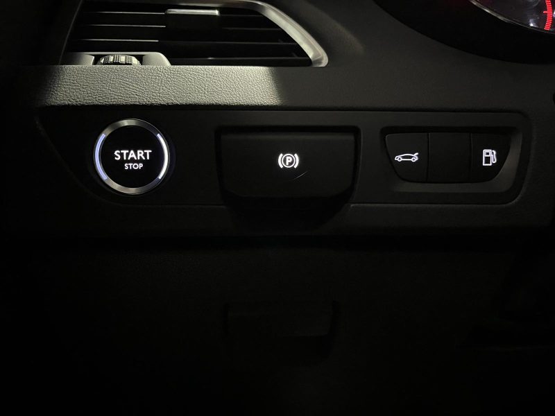 PEUGEOT 508 2.0 HDI 163 CV BVA FELINE AFFICHAGE TETE HAUTE / SIEGES ELECTRIQUE/ CHAUFFANT / KEYLESS