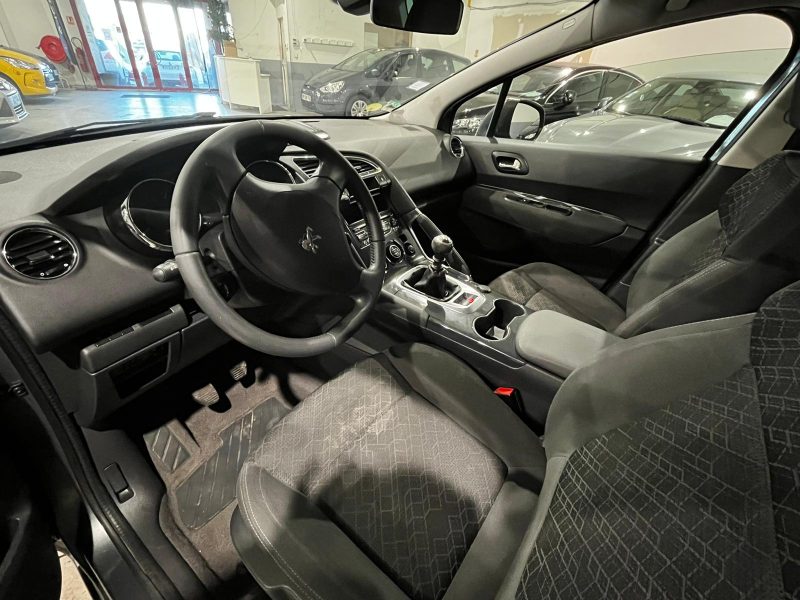 PEUGEOT 3008 Monospace 2014