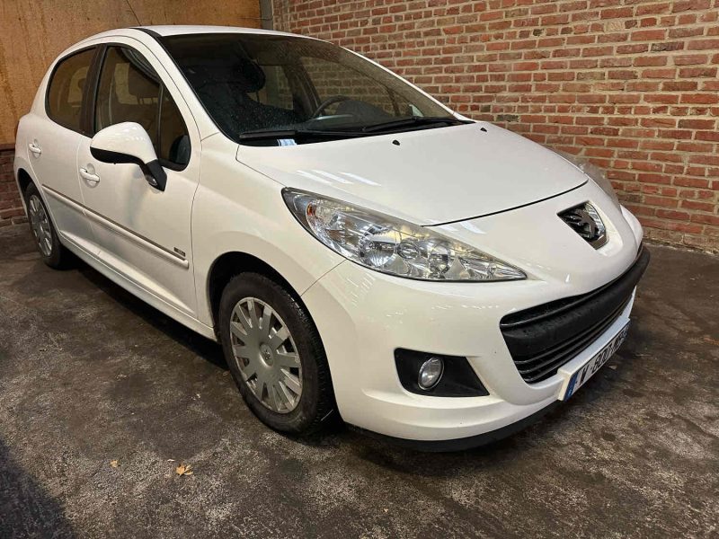 PEUGEOT 207 1.6 HDI 92Ch 98g