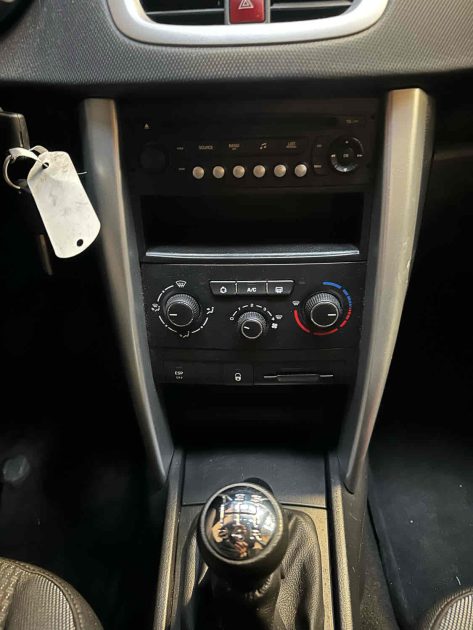 PEUGEOT 207 1.6 HDI 92Ch 98g