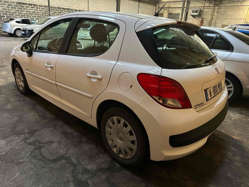 PEUGEOT 207 1.6 HDI 92Ch 98g