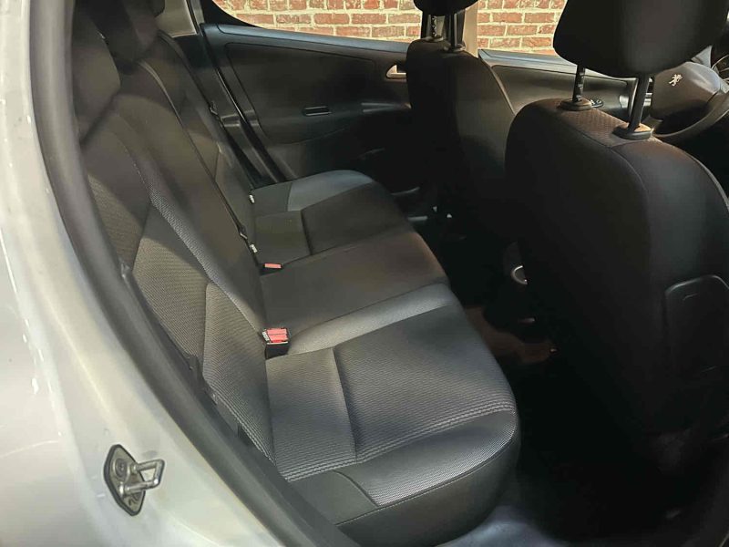 PEUGEOT 207 1.6 HDI 92Ch 98g