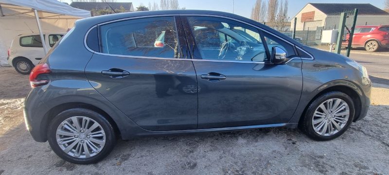 PEUGEOT 208   1.2 ALLURE 82cv