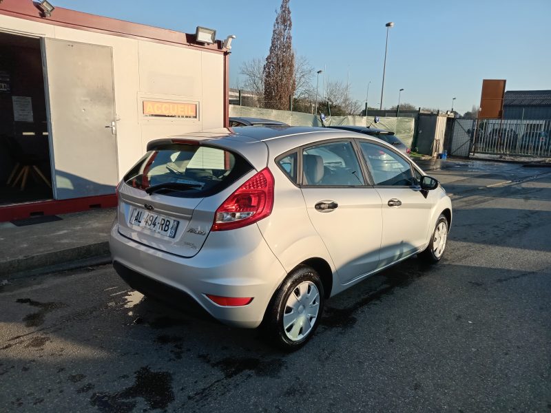 FORD FIESTA VI 2010