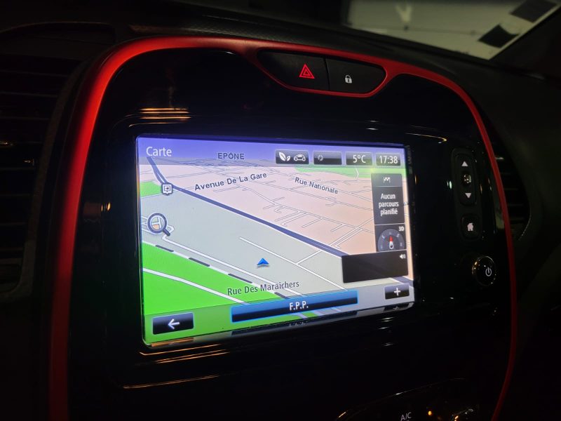 RENAULT CAPTUR 1.5 dci 90cv Extrem Intens CAMERA / RADAR / GPS / MOLETTE GRIP CONTROL