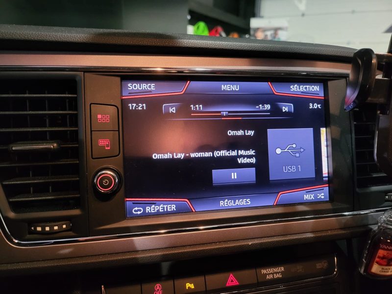 1.6 TDI 116 cv STYLE / CAMERA AR / CARPLAY / REGULATEUR