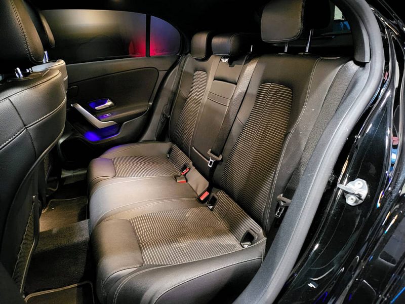 MERCEDES CLASSE A  180 D 116 cv Progresive Line TOIT OUVRANT / CAMERA / SIEGES CHAUFFANT / CAR PLAY