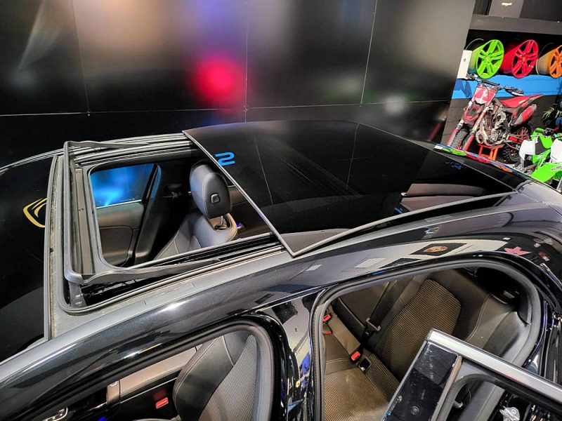 MERCEDES CLASSE A  180 D 116 cv Progresive Line TOIT OUVRANT / CAMERA / SIEGES CHAUFFANT / CAR PLAY