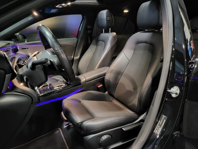 MERCEDES CLASSE A  180 D 116 cv Progresive Line TOIT OUVRANT / CAMERA / SIEGES CHAUFFANT / CAR PLAY