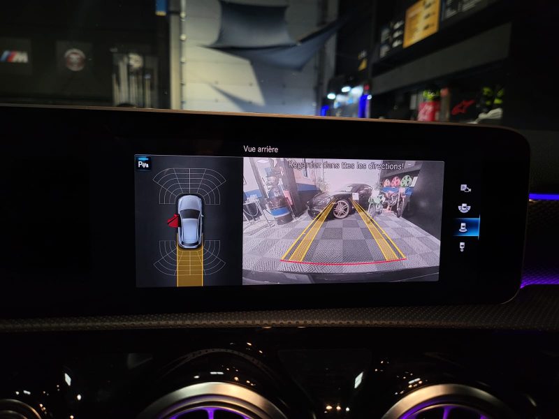 MERCEDES CLASSE A  180 D 116 cv Progresive Line TOIT OUVRANT / CAMERA / SIEGES CHAUFFANT / CAR PLAY