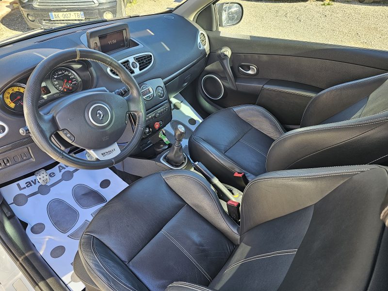 RENAULT CLIO RS SPORT  2.0 201 CH TOIT OUVRANT GPS 