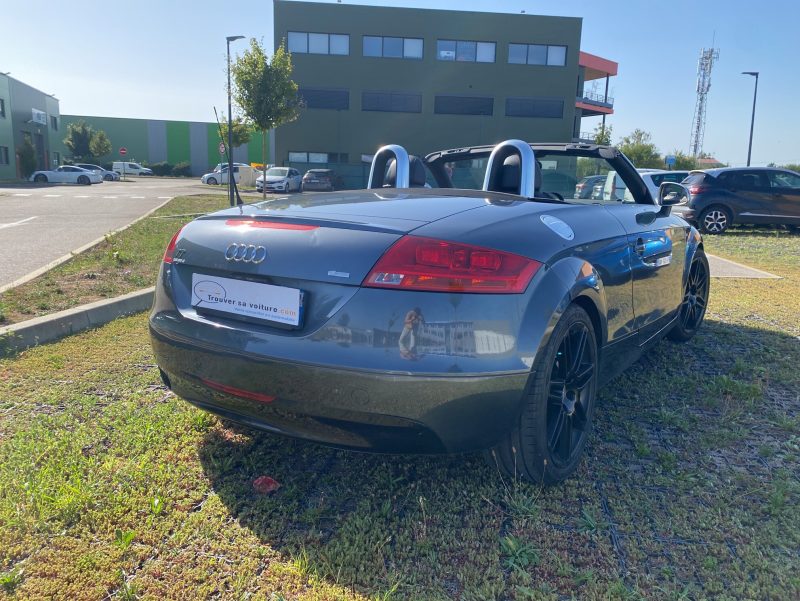 AUDI TT S LINE 2.0 L TFSI 200 ch
