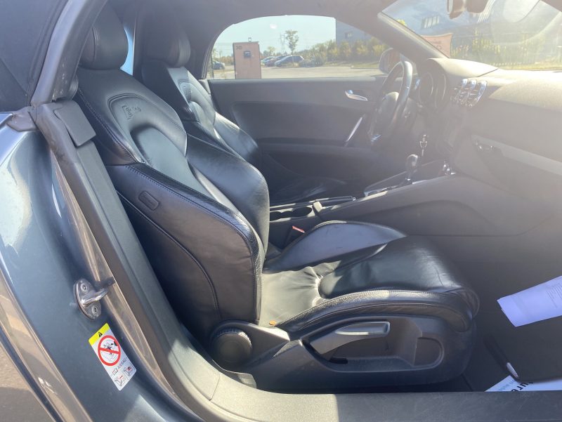 AUDI TT S LINE 2.0 L TFSI 200 ch