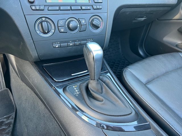 BMW SERIE 1 118I 143CH AUTOMATIQUE CABRIOLET 2009