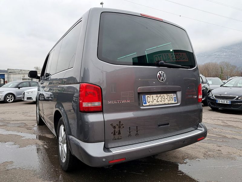 VOLKSWAGEN TRANSPORTER T5 Autobus/Autocar 2011