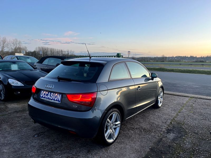 AUDI A1 2011