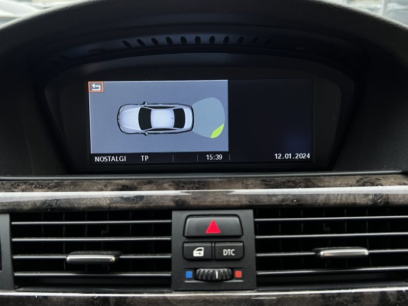 BMW SERIE 3 E92 COUPE 325i LUXE 2.5 6 CYLINDRES 218 Cv TOIT OUVRANT CUIR GPS - GARANTIE 1 AN