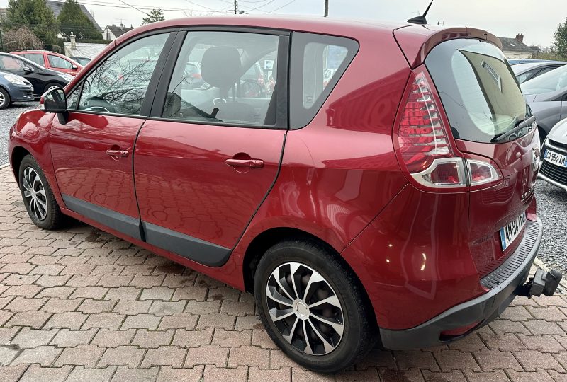 RENAULT SCÉNIC III 1.9L dCi 131cv EXPRESSION /1er Main/ REVISER_GARANTIE 