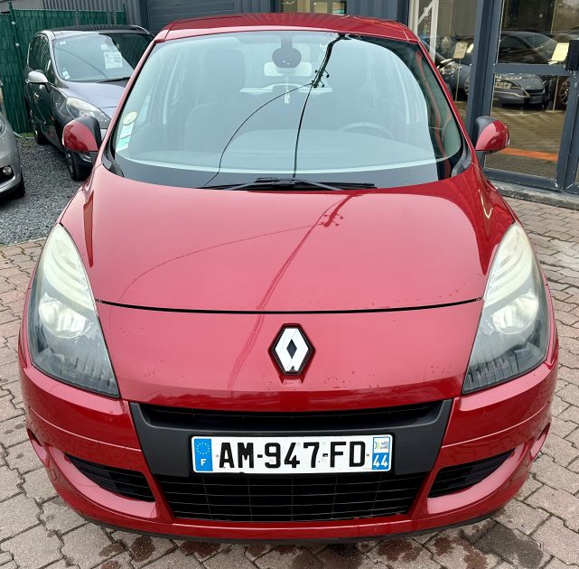 RENAULT SCÉNIC III 1.9L dCi 131cv EXPRESSION /1er Main/ REVISER_GARANTIE 