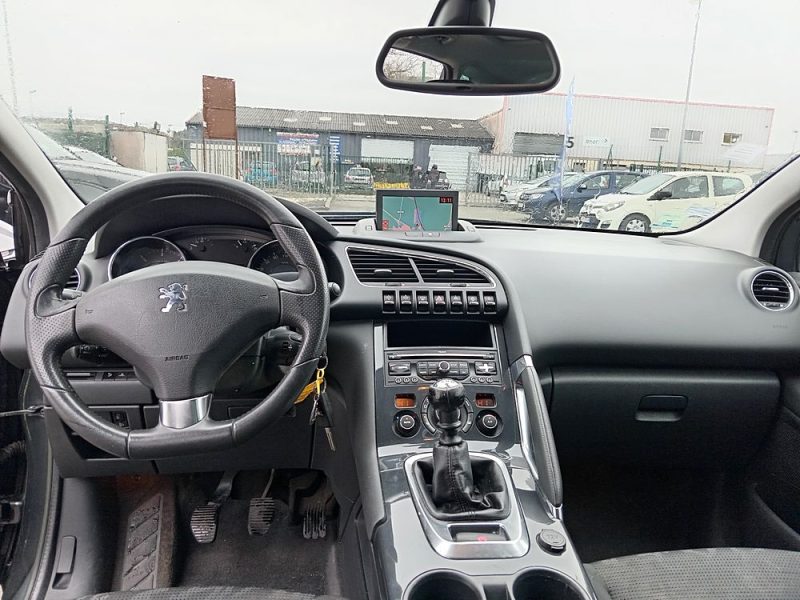 PEUGEOT 3008 Monospace 2012