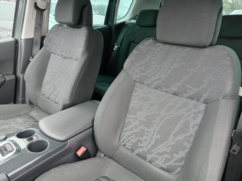 PEUGEOT 3008 Monospace 2012