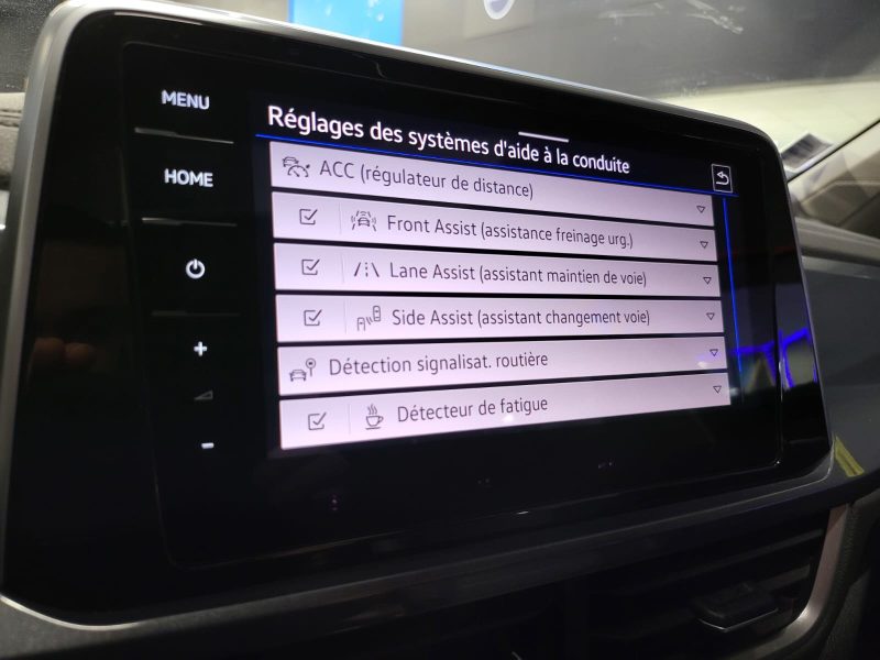 VOLKSWAGEN T-ROC 1.5 TSI EVO 150 STYLE EXCLUSIVE DSG APPLE CARPLAY / TOIT OUVRANT / SIEGES CHAUFFANT