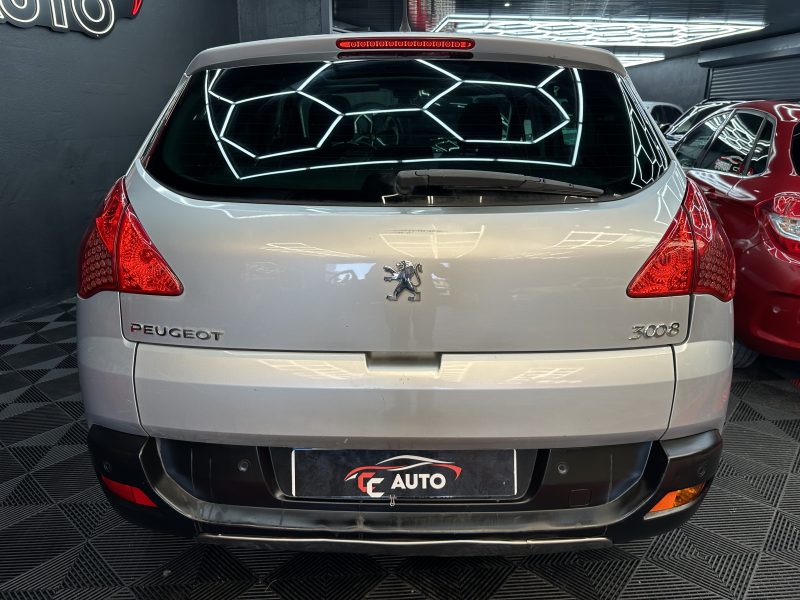 PEUGEOT 3008 2011