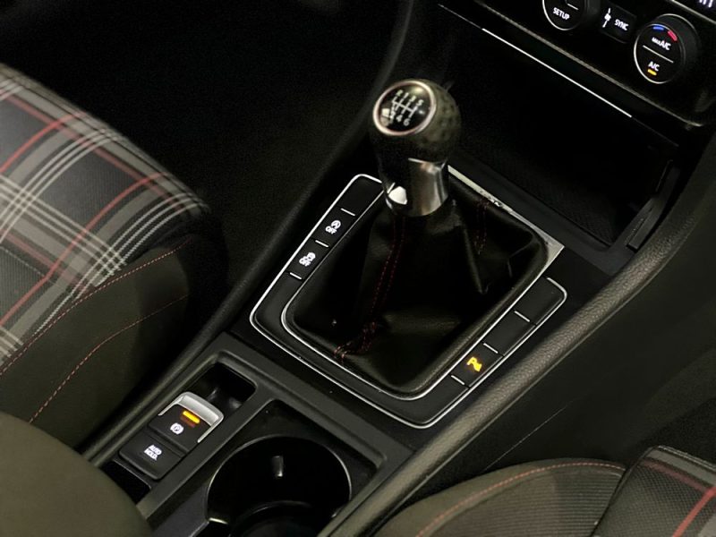 VOLKSWAGEN GOLF VII GTI PERFORMANCE 230CH